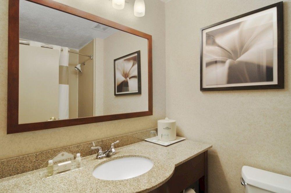 Comfort Inn & Suites Columbus North 외부 사진